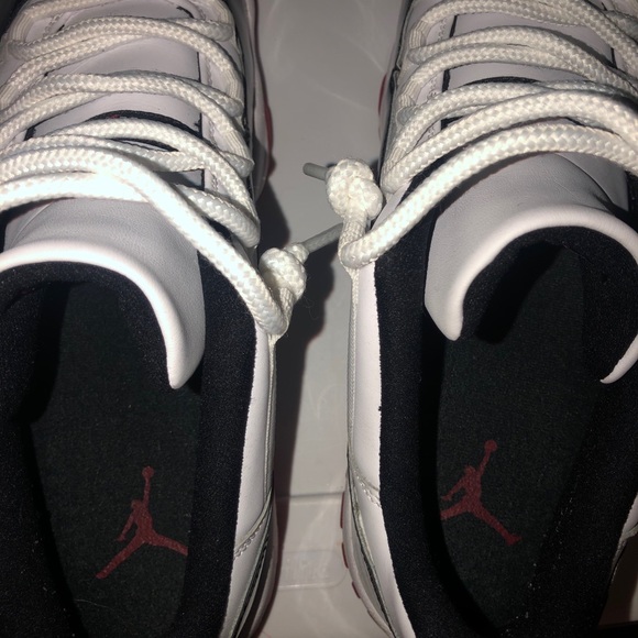 Jordan 11 - Picture 6 of 8